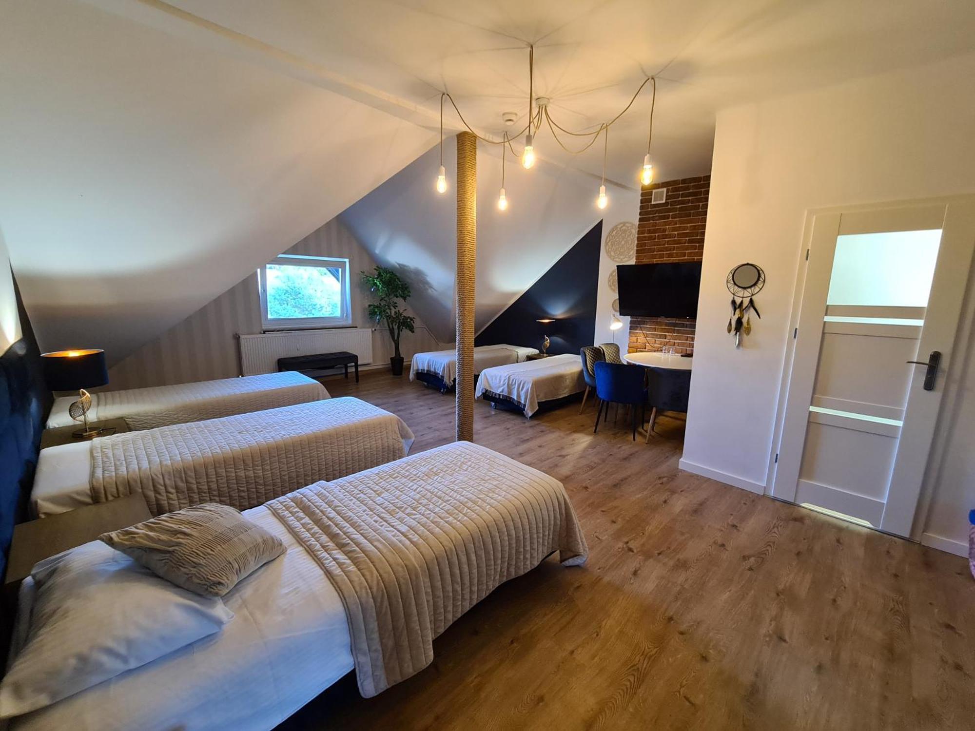 Hotel Kurpia Arte Nowogród Esterno foto