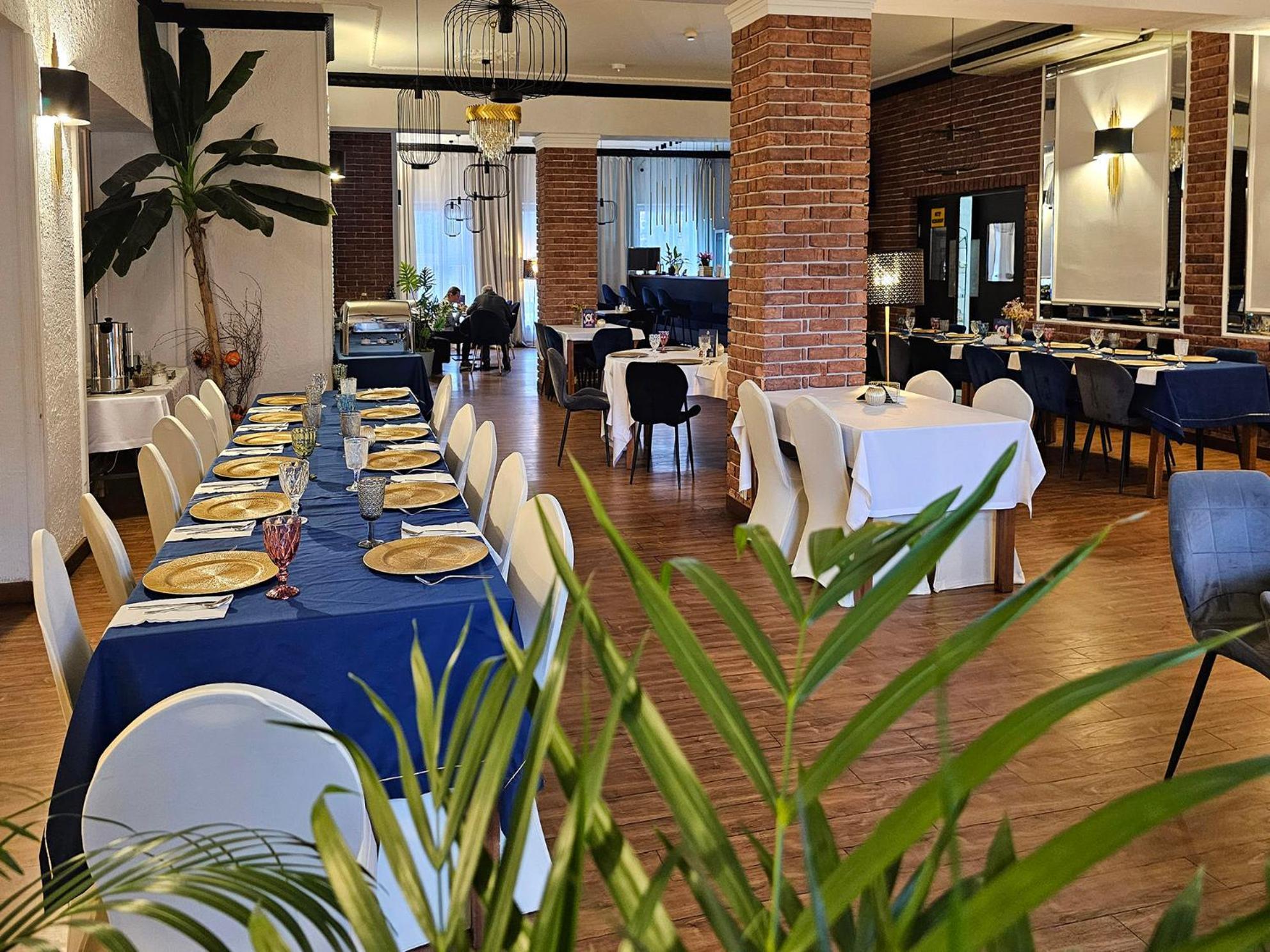 Hotel Kurpia Arte Nowogród Esterno foto